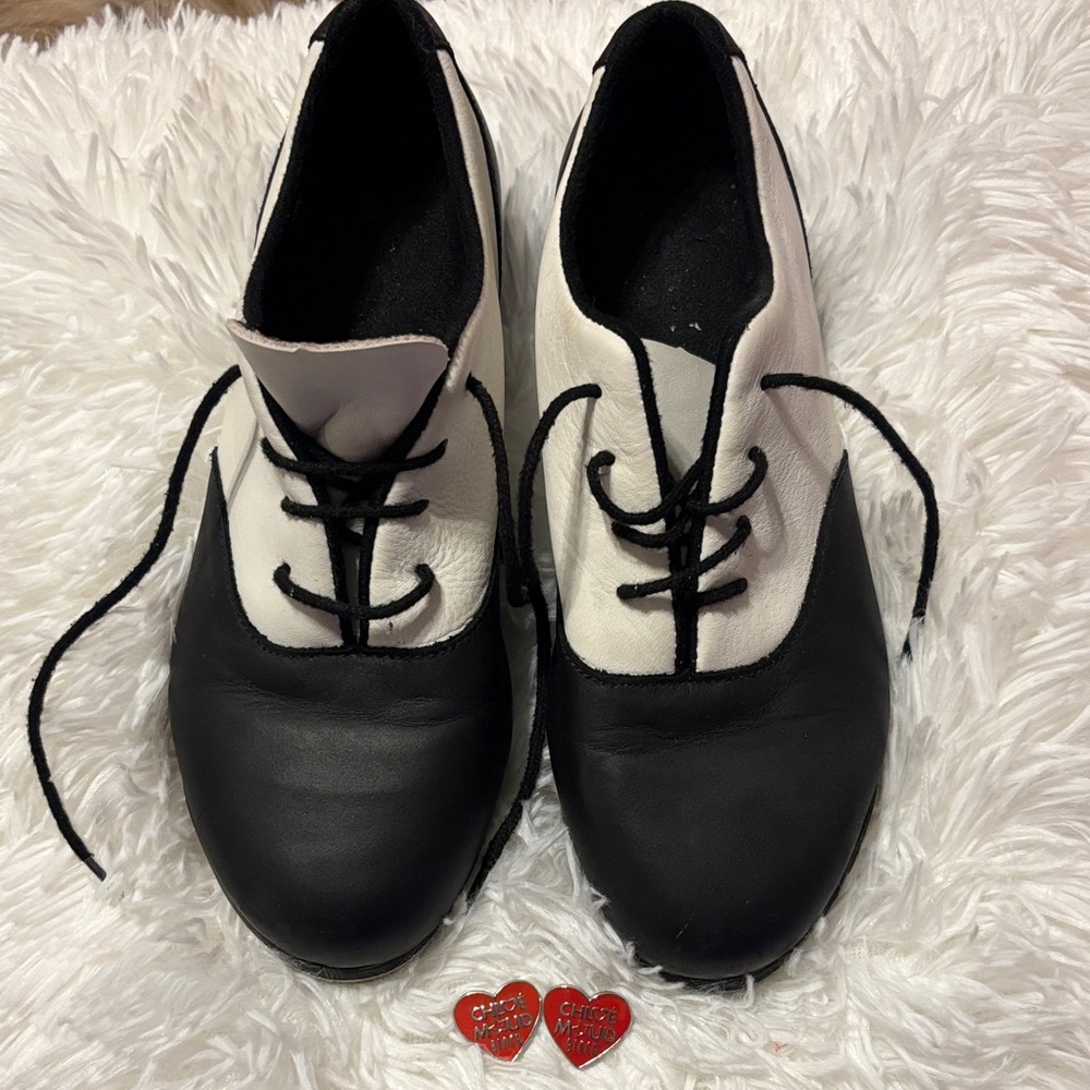 Bloch Chloe and Maud Black and White Lace-Up Tap Shoe Women Size 5.5